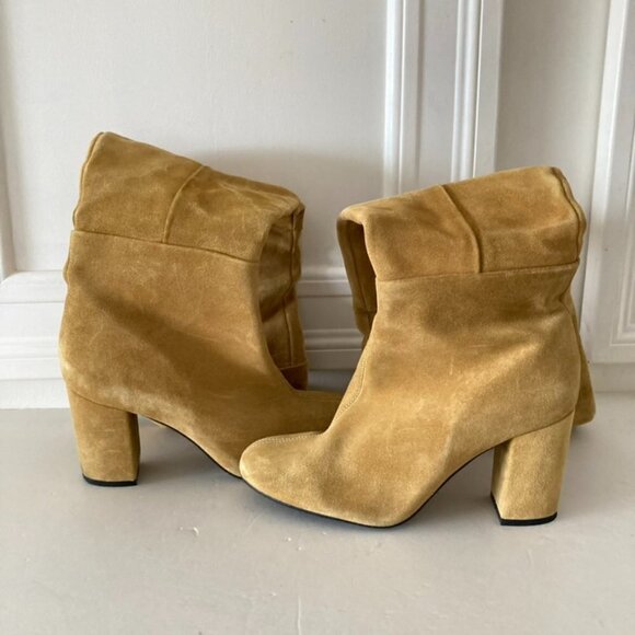 NWOB Urban Outfitters Over The Knee Yellow Sand Suede Heeled Boots Sz 39 - Picture 1 of 10